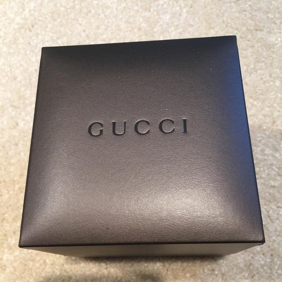 GUCCI TWIRL WATCH W DIAMOND BEZEL GUCCISMA THROUGHOUT BANGLE X WATCH DIAMOND NWB - Picture 3 of 9